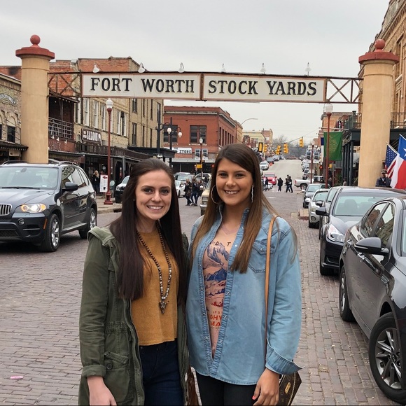 Meet your Posher, Shawna - Picture 1 of 1